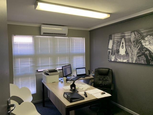 To Let Commercial Property for Rent in Montague Gardens Western Cape